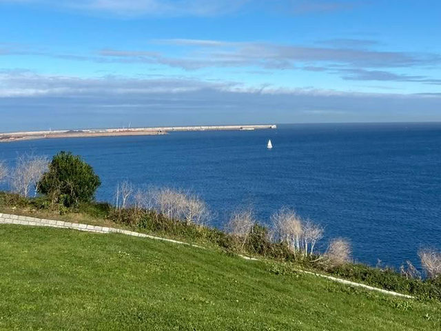스페인 북부 Gijon 여행 Elogio del Horizonte