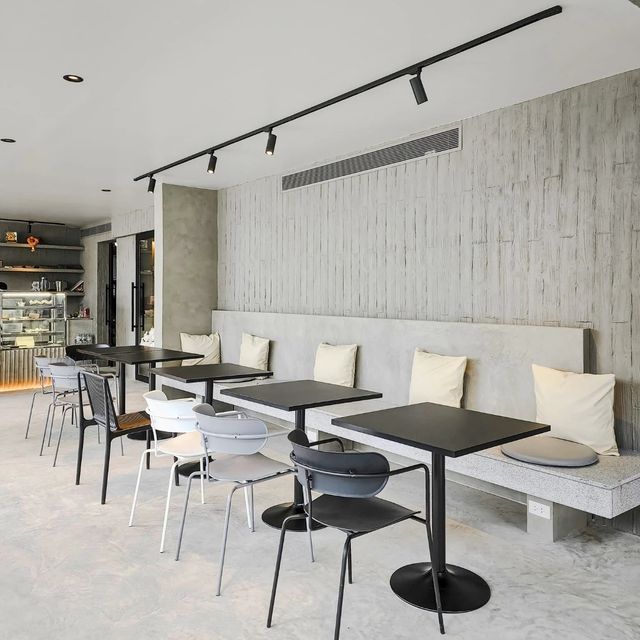 🍯In My Element Cafe คาเฟ่สไตล์ Brutalist