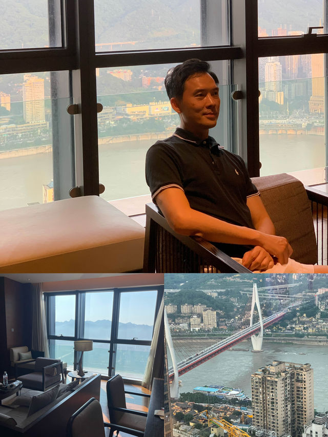 "璀璨明珠：重慶解放碑威斯汀酒店之旅" 🌟🏨🌆