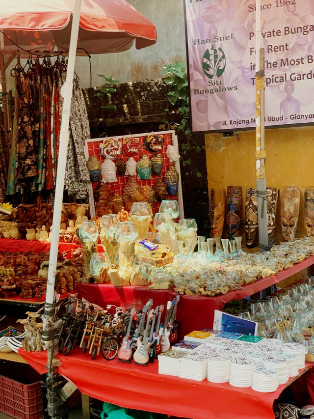 🌴Nice Ubud Street Market to see💚