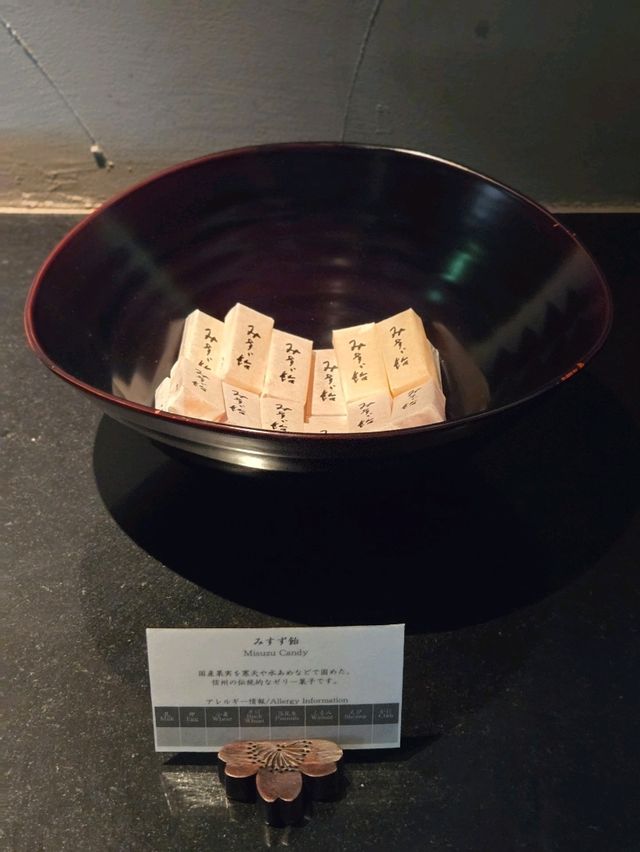 星のや軽井沢の24時間利用できるラウンジをご紹介