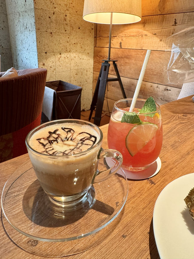 【東京/新宿】ゴッホのひまわりとコラボアフタヌーンティー🌻