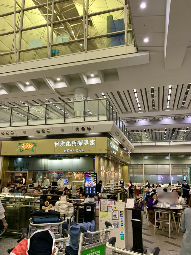 香港　香港観光　香港国際空港はやっぱり立派だったぞ！