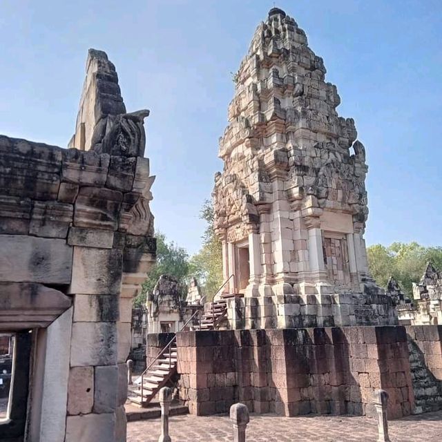 อารยธรรมขอมในถิ่นไทย