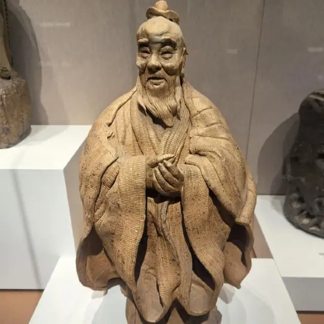  Timeless Beauty: A Mesmerizing Visit to The China Ceramic Glass Museum