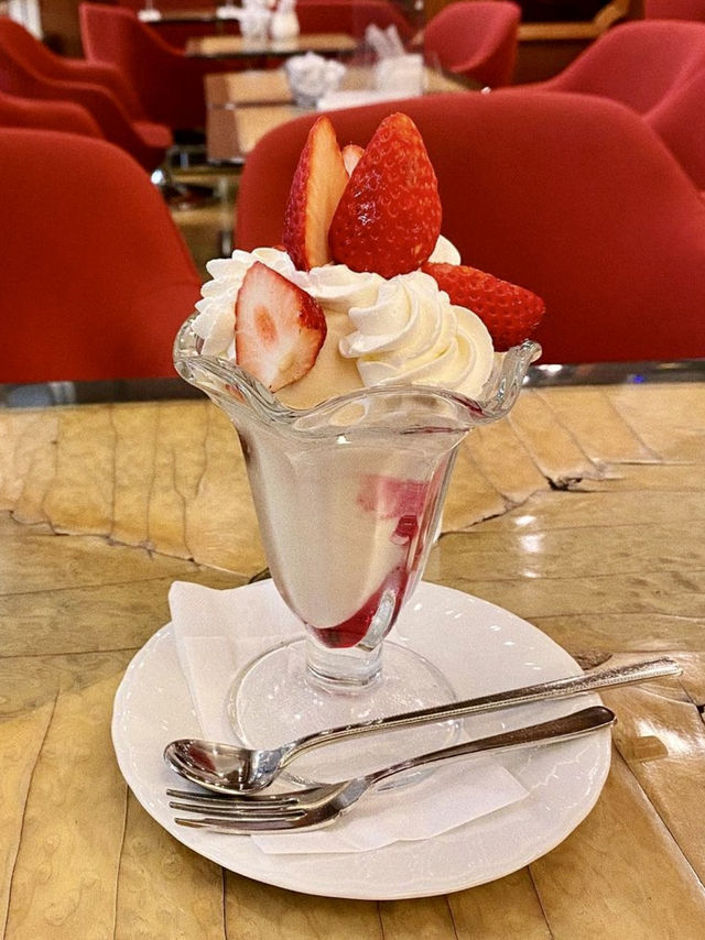 그림같은 파르페와 푸딩, 🍓옛 킷사감성을 느껴볼 수 있는 도쿄 카페추천 💕