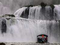 น้ำตกสองแผ่นดิน เวียดนาม-จีน Ban Gioc