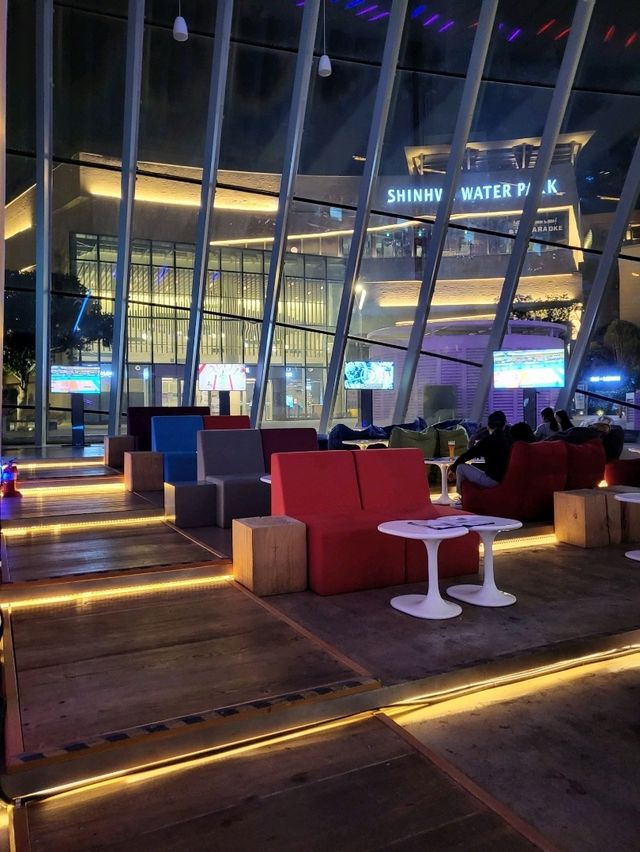 제주의 밤을 더욱 다이나믹하게🎆, 카페 베트로🥂