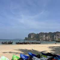 📍 หาดไร่เลย์