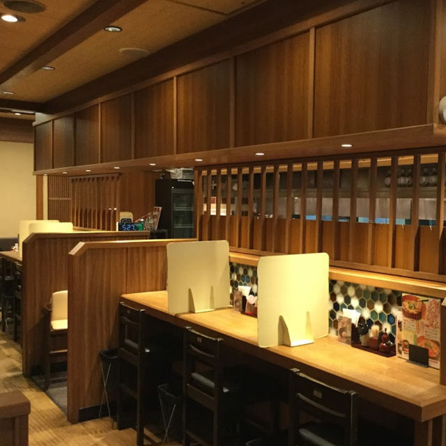 【自家製麺 杵屋 おのだサンパーク店】