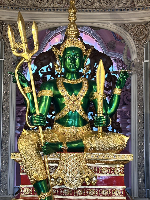 The mind blowing Erawan Museum, you need to see it to believe it!