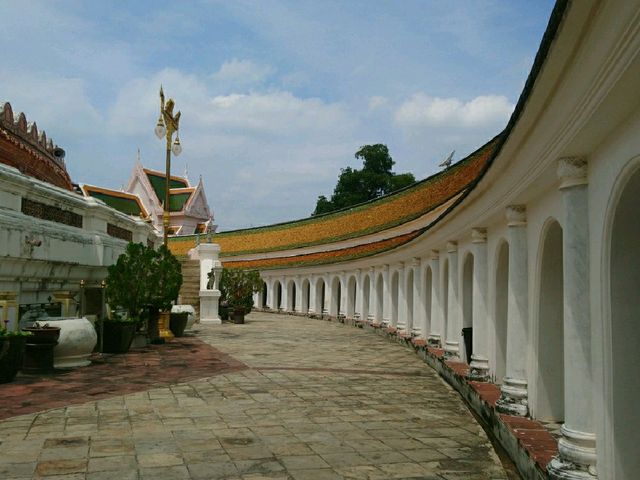 นั่งรถไฟ..เที่ยวนครปฐม ไปเช้า-เย็นกลับ