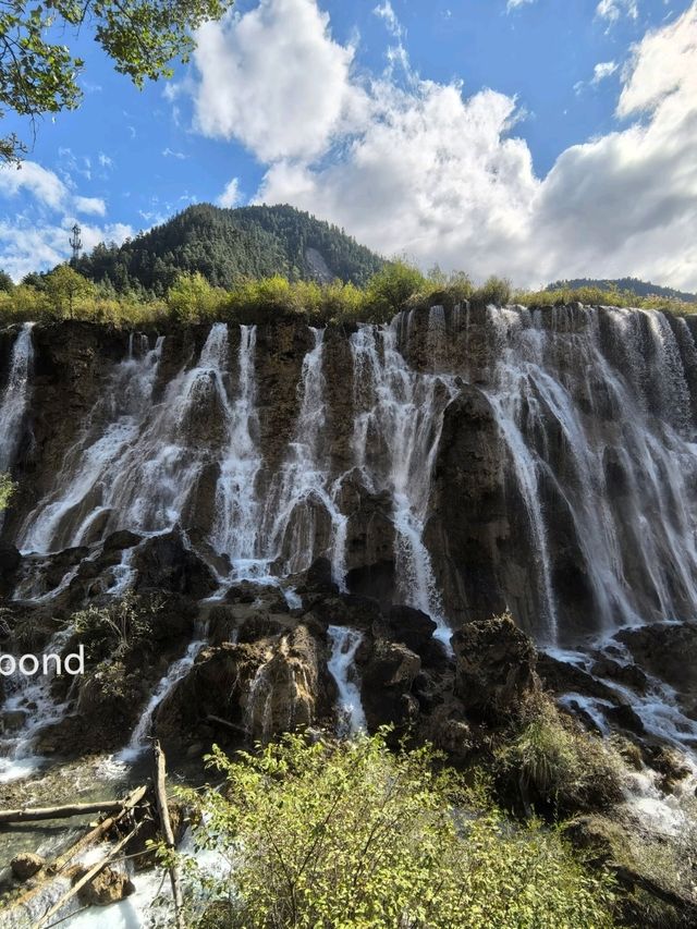 Jiuzhauguo Valley is a Perfect spot for Nature Lovers!