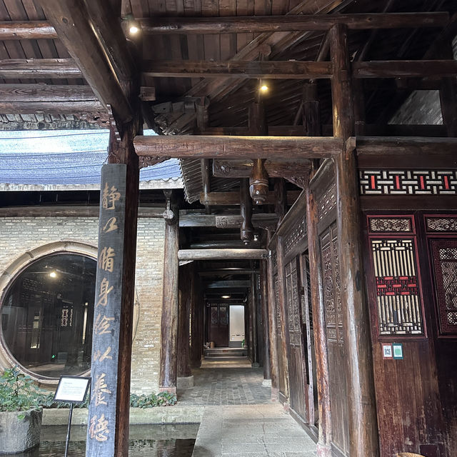 探索鳳凰谷：古建築與文化的絕妙結合