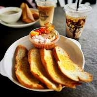 A Hidden Gem: Kopi Java Pit Stop Cafe