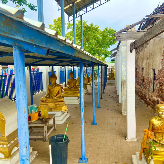 วัดบ้านเก่า