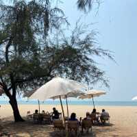 หาดแหลมเจริญ…จังหวัดระยอง 🌊⛱️