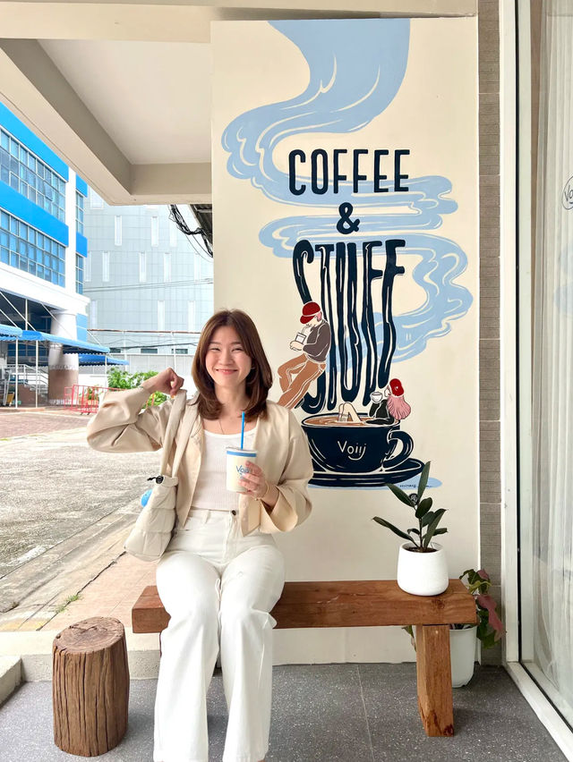 Voiij 🎵 | คาเฟ่โฮมมี่สุดคิ้วท์ ย่านทองหล่อ 🍎🙂