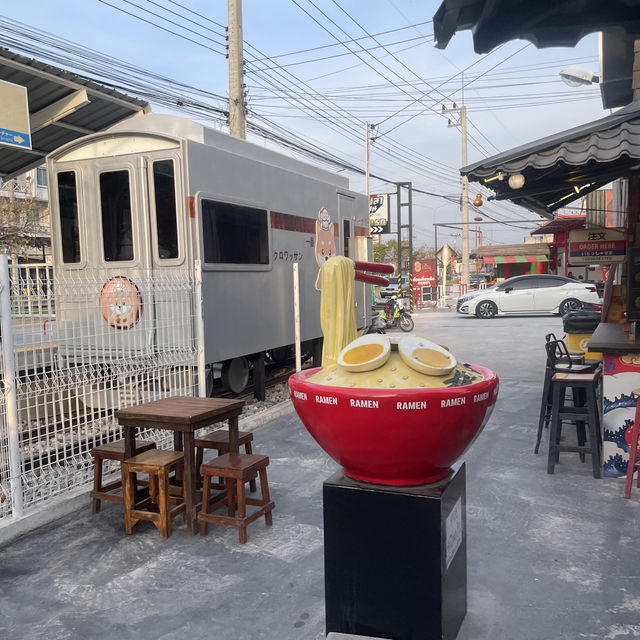 ตลาดปลาสไตล์ญี่ปุ่น ที่บางแสน บรรยากาศสุดชิว