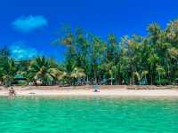 【モーリシャス】透き通る青い海と白い砂浜の絶景ビーチ🏖️