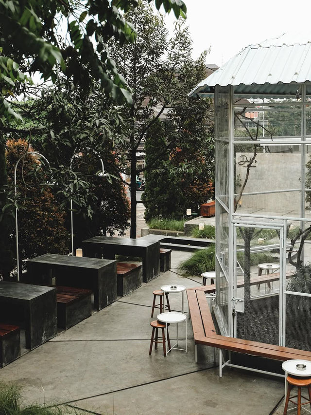 DADIS COFFEE GARDEN
