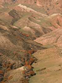 🇨🇳 Exploring the Colorful Wonders of Xinjiang Baili Danxia: A Natural Masterpiece