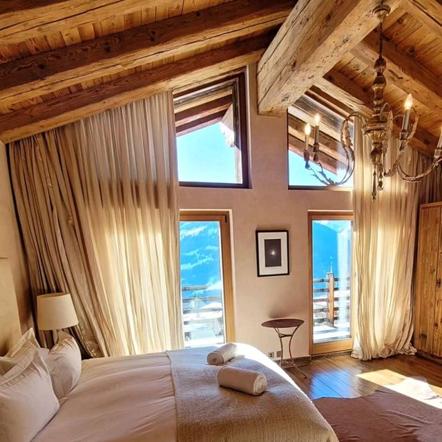 🏔️ Luxury Stay in Verbier: Skiing & High-End Comfort 🎿✨