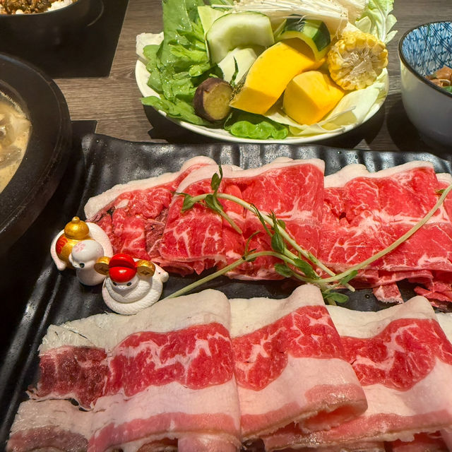 三多路上（湯師傅）鍋物.食材新鮮.麻辣瓜子醬非吃不可