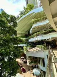Where Culinary Art Meets Architectural Brilliance: Marché Thonglor