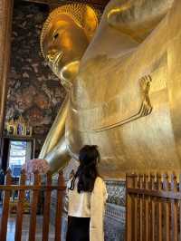 Breathtaking Details of Bangkok City: Wat Pho