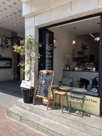 Shanghai | The cosy vibe of the coffee shop 