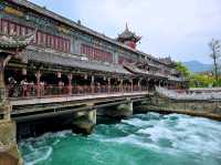 Chengdu Day Trip – Panda Valley, Qingcheng Mountain & Dujiangyan with Ancient Town Vibes!