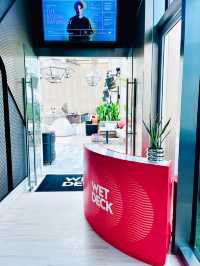 W Deck – A Sustainable Open Bar with Iconic City Views