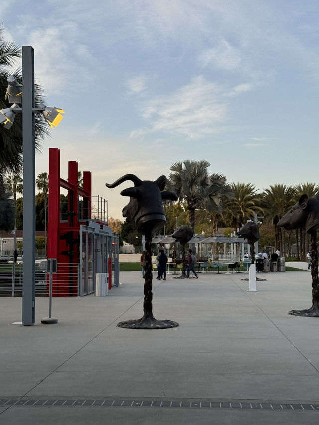 LA 여행 필수코스 “LACMA” 예술과 문화의 보물창고!