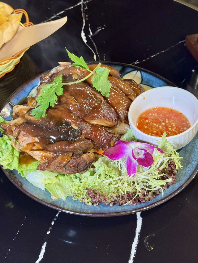 尖沙咀隱世性價比高泰式酒吧餐廳