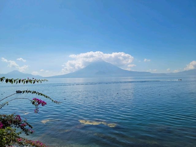 【グアテマラ】アティトラン湖