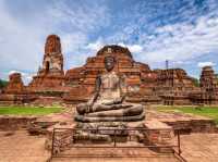 "Ayutthaya in a Day: Bike Temples, Boat Noodles & the Ultimate Sunset Selfie 🚲🌅"