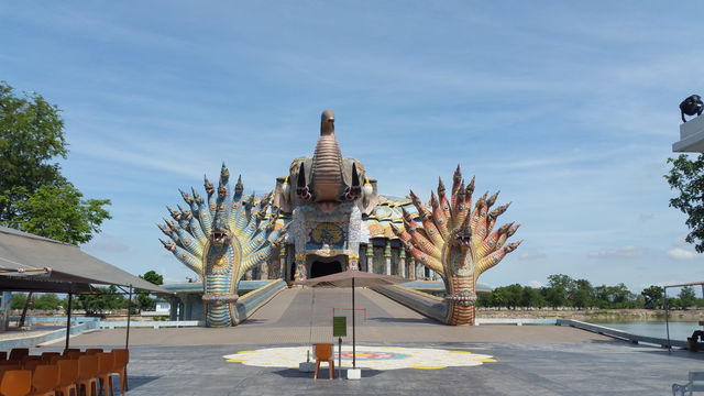 Wat Ban Rai Luang Phor Koon วัดบ้านไร่ หลวงพ่อคูณ