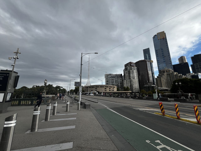 Explore one of the world’s top ranked libraries in Melbourne 