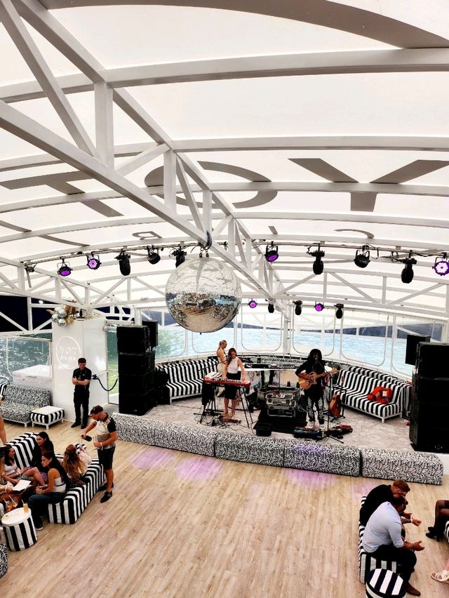 🇦🇺 A Luxe Sunday Escape on YOT Club in Brisbane, Australia