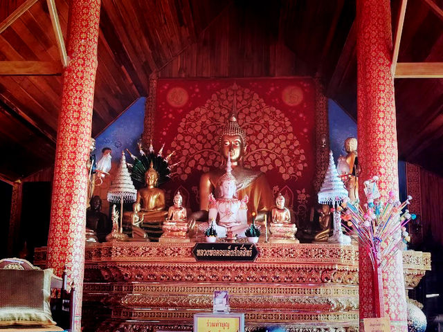 พระธาตุดอยเล็ง สงบ งาม สูง และศักดิ์สิทธิ์