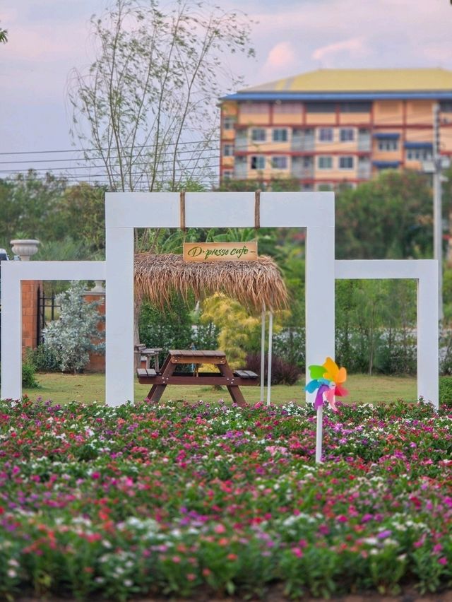 คาเฟ่สวนดอกไม้ฉะเชิงเทรา