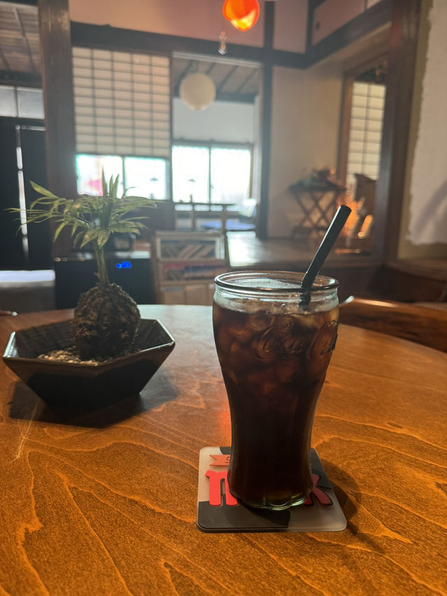 【福岡カフェ】築100年の古民家をリノベーションした昭和レトロなカフェ☕️
