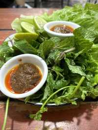 ร้านเฝอ🍜ที่คนเวียงจันทน์ในพื้นที่แนะนำว่าต้องมา
