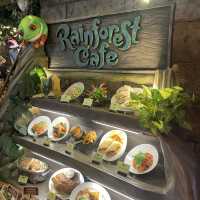 【千葉/舞浜🇯🇵】まるでジャングル内でお食事体験？！Rainforest Cafe