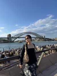 Exploring the Sydney Harbour Bridge 🇦🇺🌉: An Iconic Experience