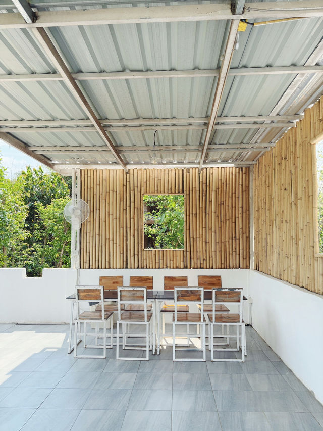 Cafe Pha Leuang คาเฟ่ที่วิวดีที่สุดในเมืองเฟือง