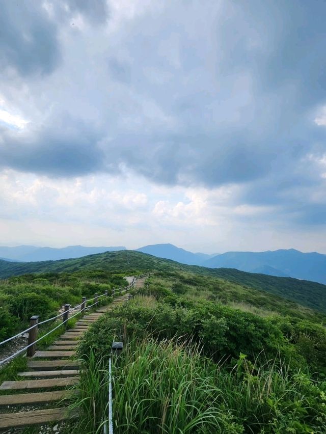Cheonhwangsan Peak, Legs on Fire