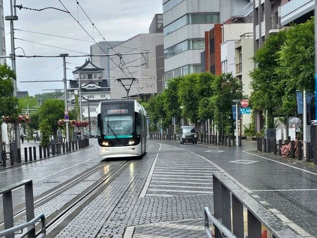 🚋 地面散策新體驗，富山一日電鐵巴士乘車券。