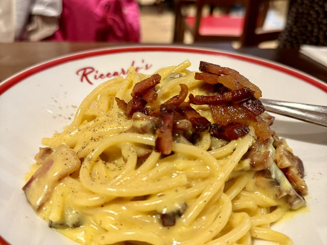 Riccardo’s – Cozy Italian Dining at Hotel Piz, St. Moritz Bad